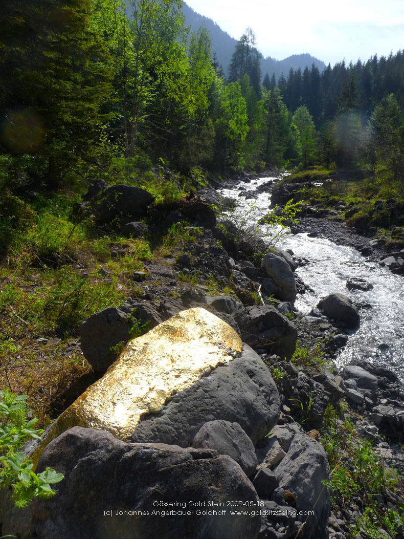 Goessering Goldstein - Der 1. Goldene Stein im Landart Projekt