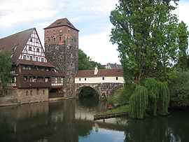 28Tr_45_way_nuernberg_maxbruecke.jpg (36884 Byte)