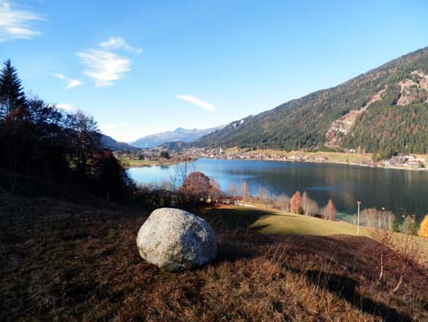 Denk Gold Stein - Weissensee Blick auf Techendorf