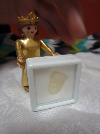 Social Gold Opal mit Queen